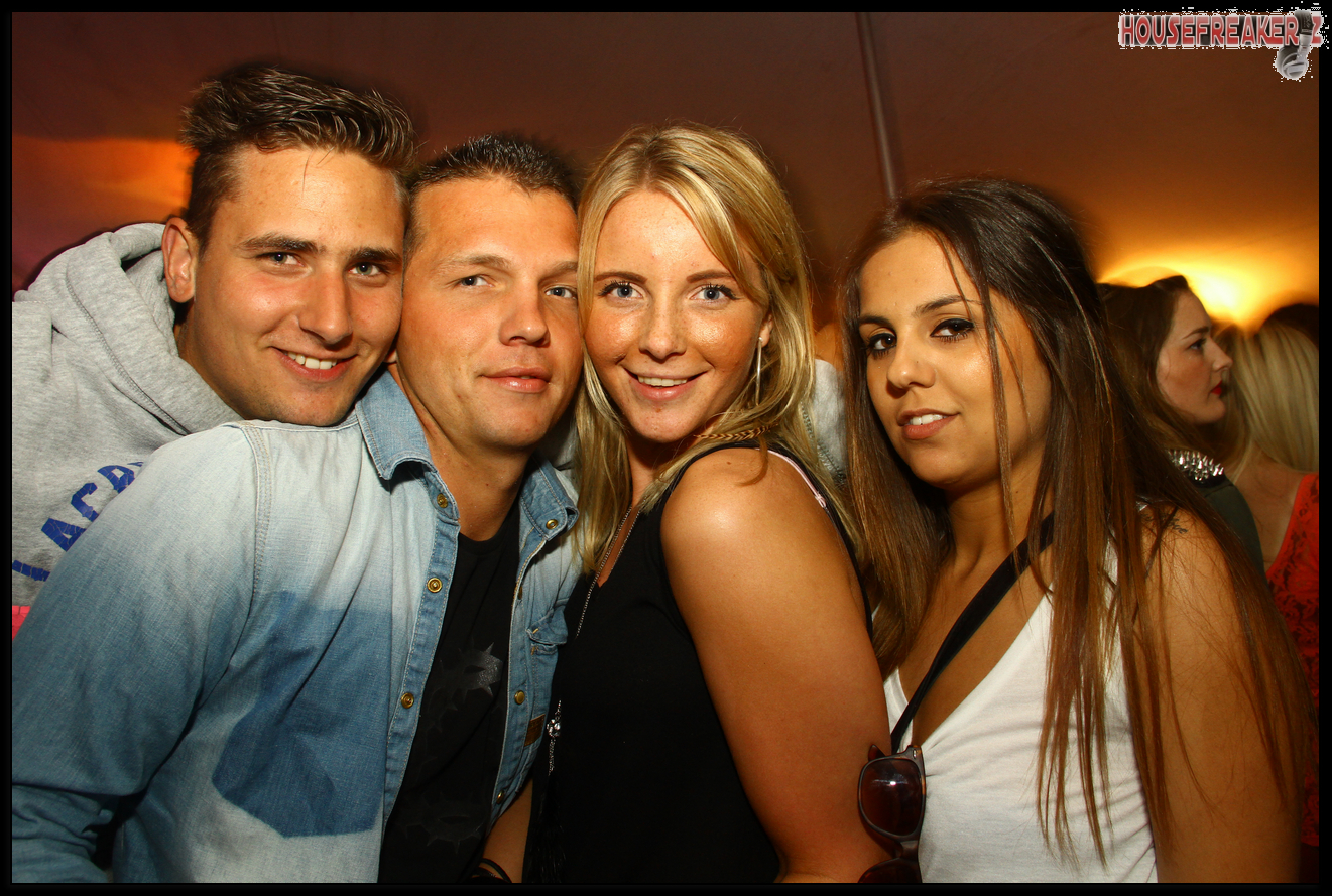 1321x889 pixels (1.461K)